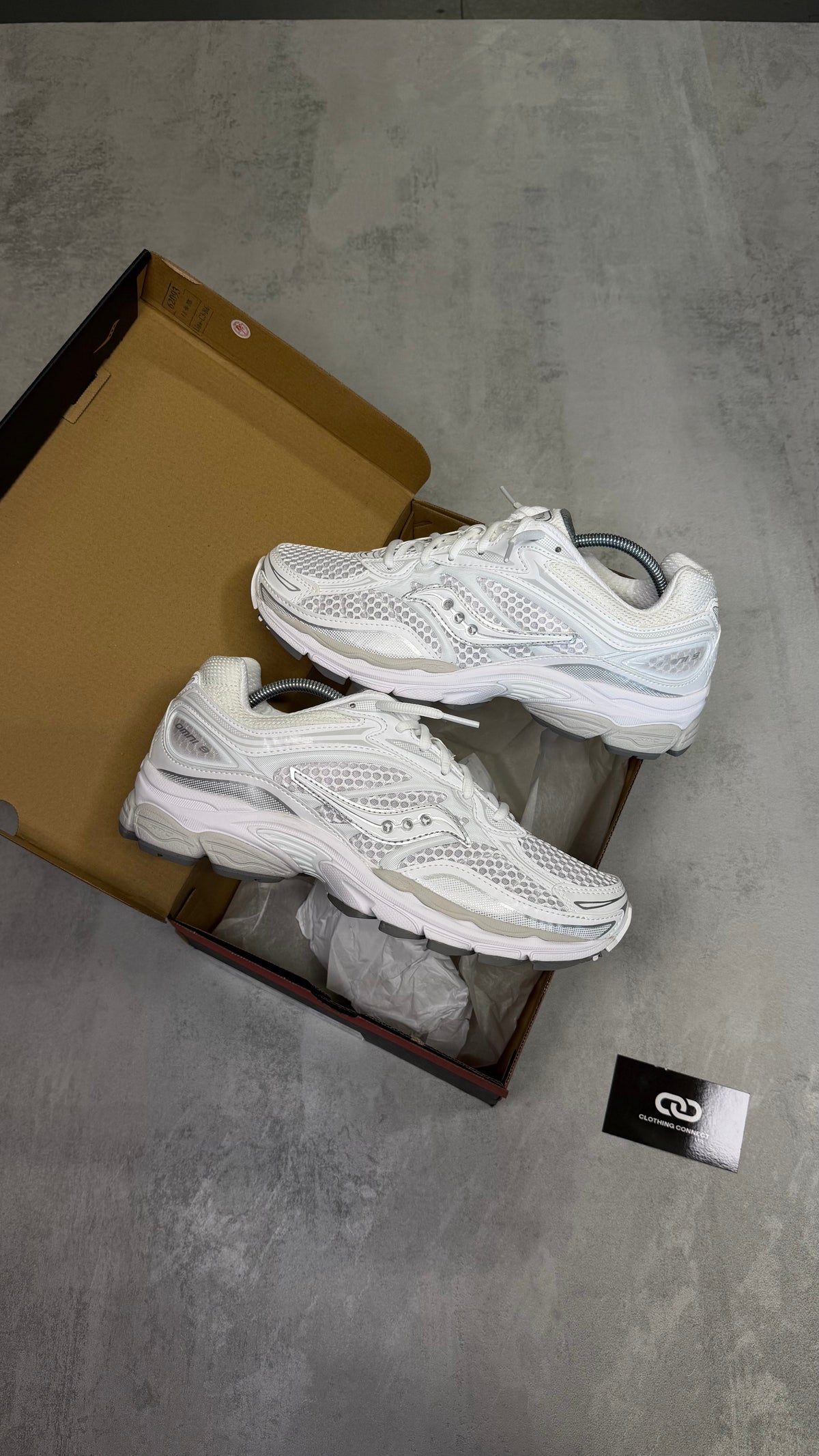 Saucony Omni 9 'White'