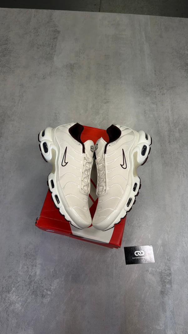 Nike Air Max TNs 'White, Burgundy'
