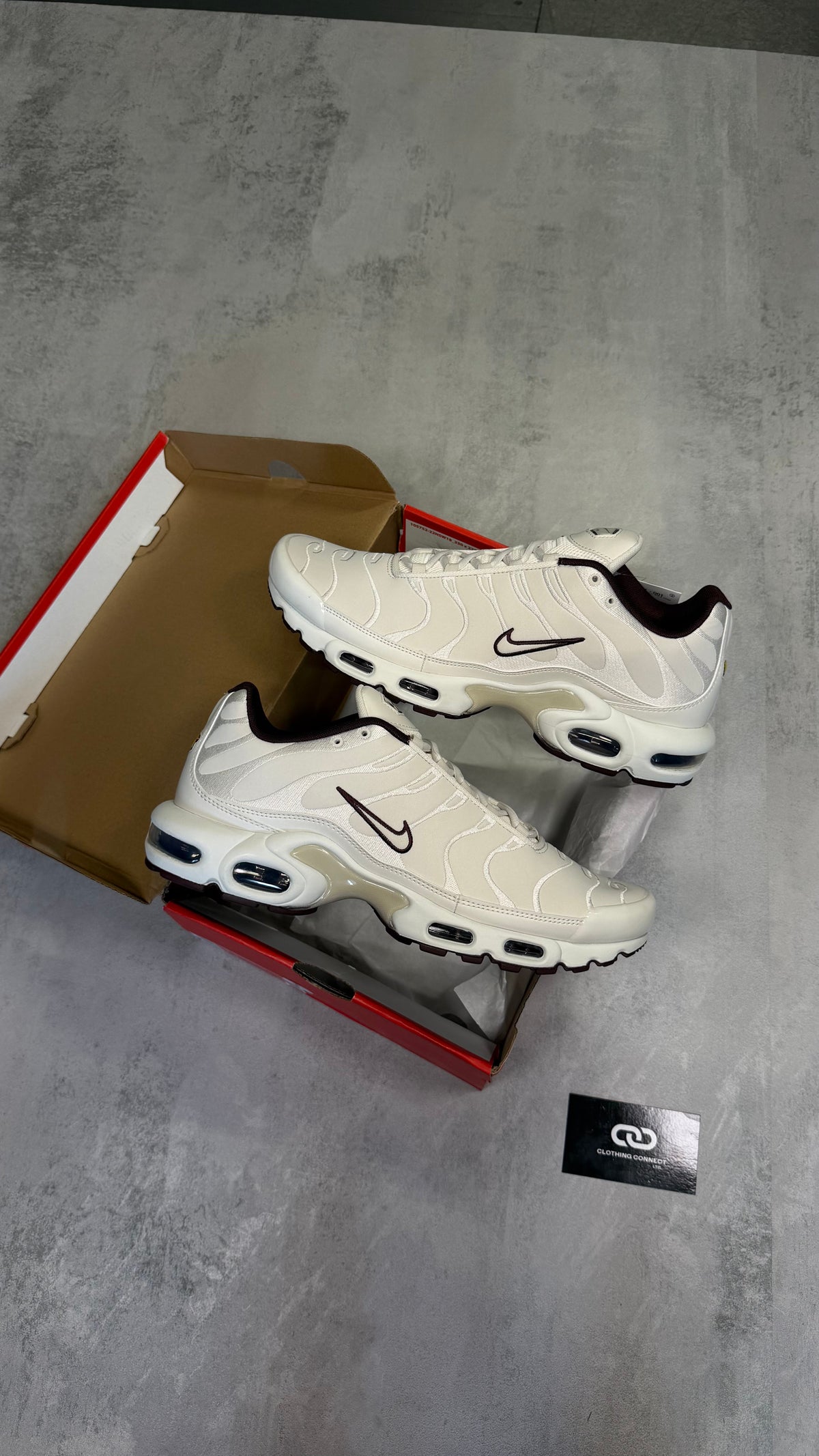 Nike Air Max TNs 'White, Burgundy'