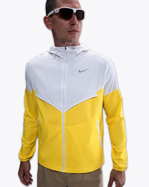 Nike IMPOSSIBLY LIGHT UV REPEL JACKET - LIGHTING YELLOW